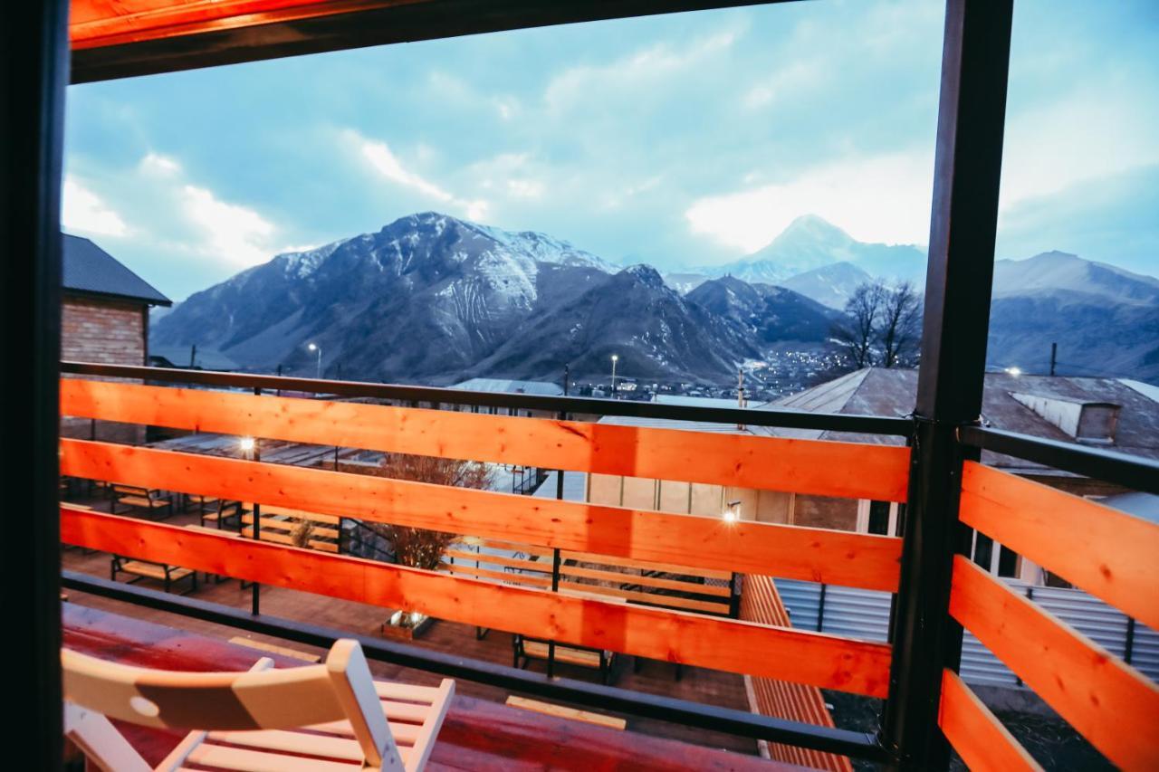 Wooden Hotel Kazbegi Esterno foto